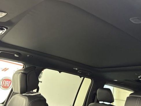 Used 2026 Jeep Grand Wagoneer Summit image 24