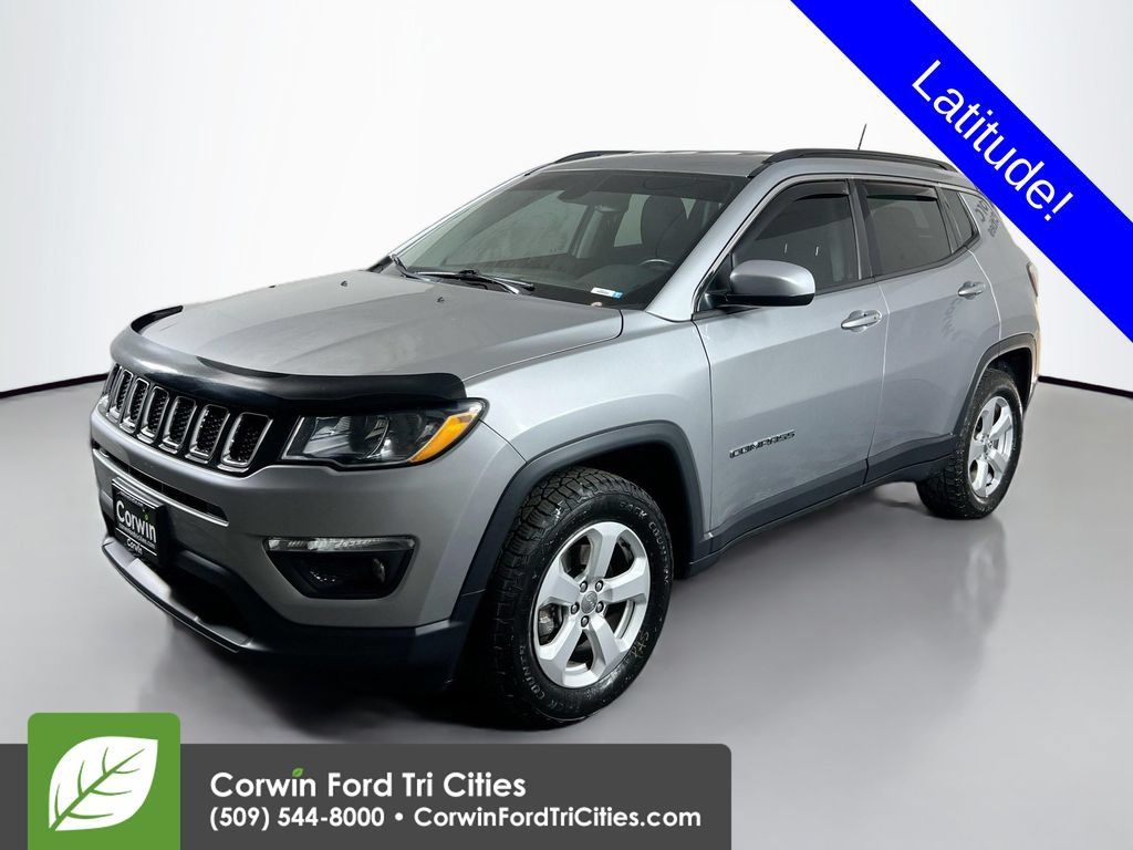 Used 2020 Jeep Compass Latitude w/ Popular Equipment Group AWD/4WD image 5