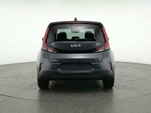 Used 2025 Kia Soul LX w/ LX Technology Package image 7