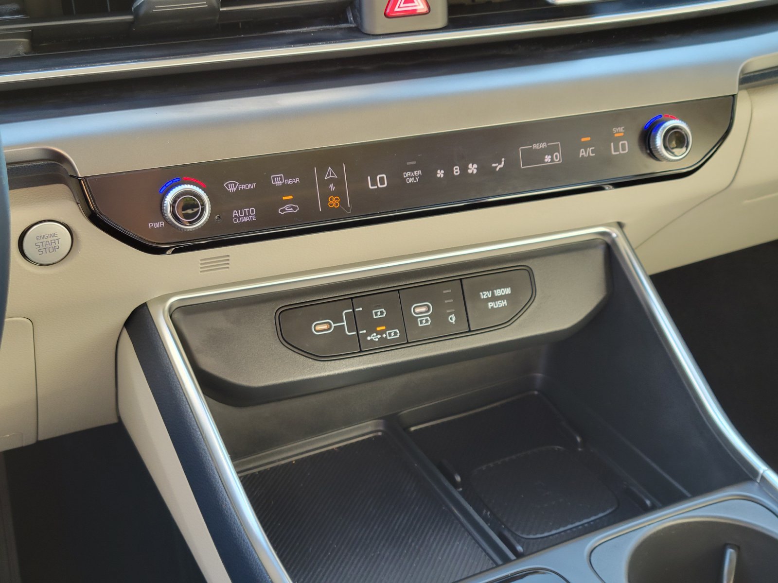Certified 2025 Kia Carnival SX Prestige FWD image 23