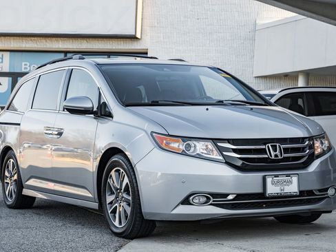 Used 2017 Honda Odyssey Touring Elite image 1