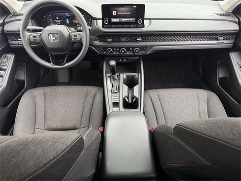Used 2023 Honda Accord EX image 10