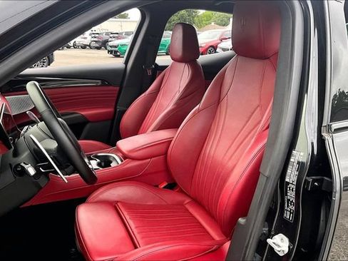 Used 2023 Maserati Grecale Modena AWD/4WD image 17