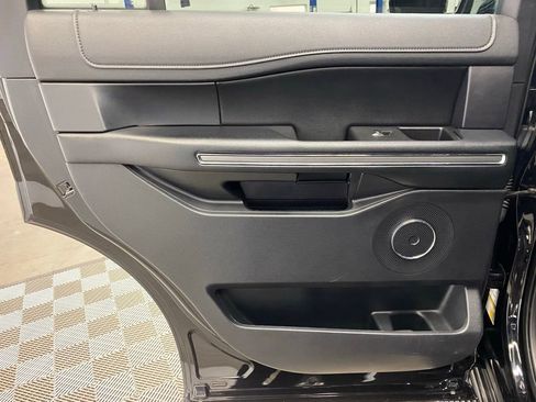 Used 2021 Ford Expedition XLT image 20