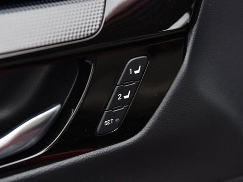 Used 2023 Honda CR-V EX-L image 9
