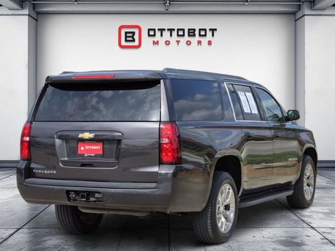 Used 2018 Chevrolet Suburban LS image 4