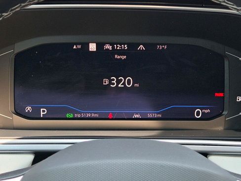 Used 2025 Volkswagen Taos SEL AWD/4WD image 29