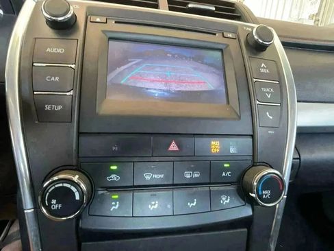 Used 2016 Toyota Camry SE image 13