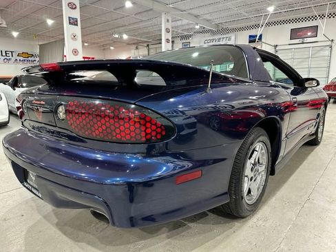 Used 2000 Pontiac Firebird Formula w/ Security Pkg RWD image 4
