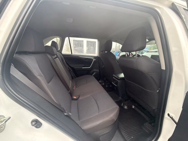 Used 2025 Toyota RAV4 LE AWD/4WD image 10