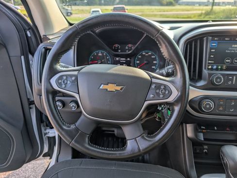 Used 2022 Chevrolet Colorado LT w/ Fleet Safety Package AWD/4WD image 24