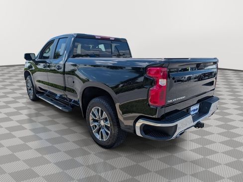 Used 2025 Chevrolet Silverado 1500 LT w/ Z71 Off-Road Package AWD/4WD image 3