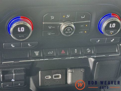 Used 2022 GMC Sierra 3500 SLE w/ SLE Convenience Package AWD/4WD image 25