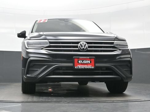 Used 2022 Volkswagen Tiguan SE AWD/4WD image 29