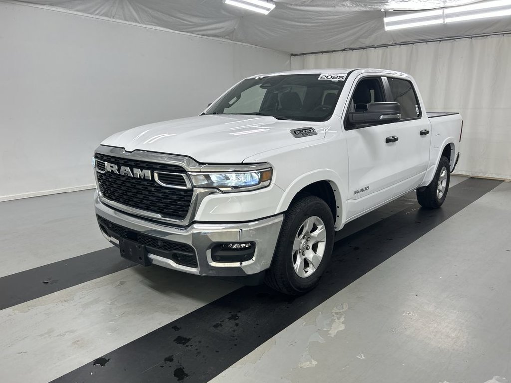 Used 2025 RAM 1500 Big Horn AWD/4WD image 5
