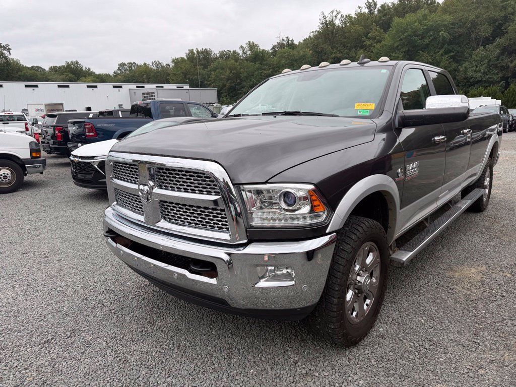Used 2018 RAM 3500 Laramie AWD/4WD image 3