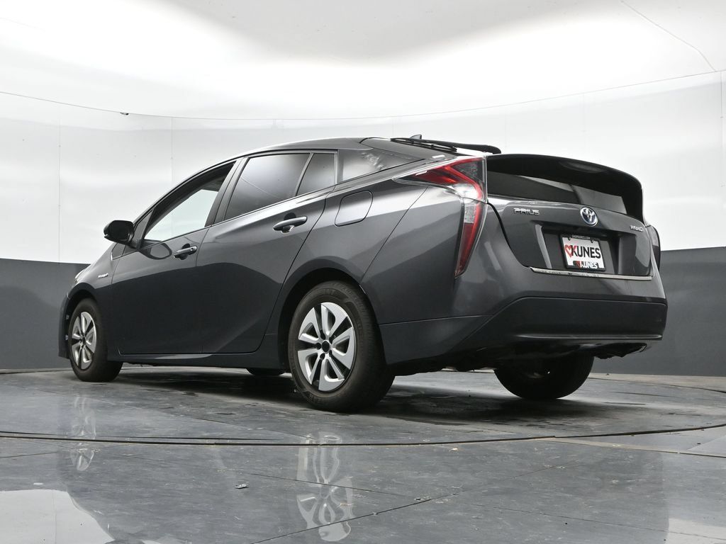 Used 2017 Toyota Prius Two FWD image 39