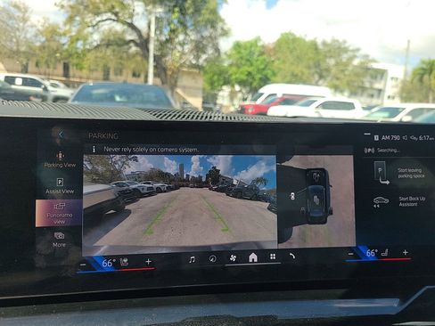 Used 2024 BMW 530i image 32