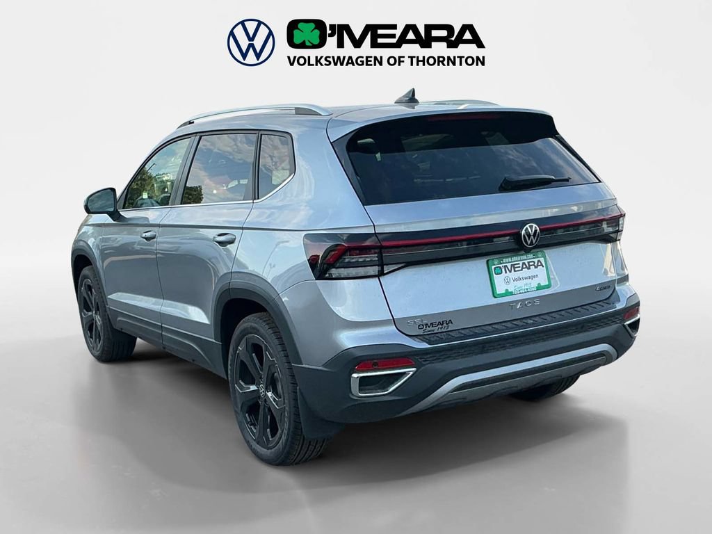 Used 2025 Volkswagen Taos SEL w/ Taos Adventure Package (SXB) AWD/4WD image 3