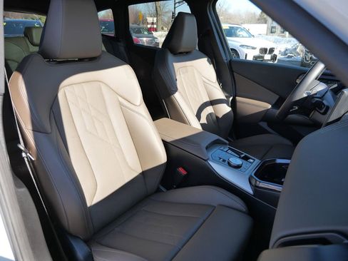 Used 2025 BMW X3 xDrive30i w/ M Sport Package image 15