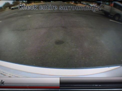 Used 2013 Mercedes-Benz E 350 4MATIC image 36