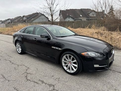 Used 2019 Jaguar XJ R-Sport image 4