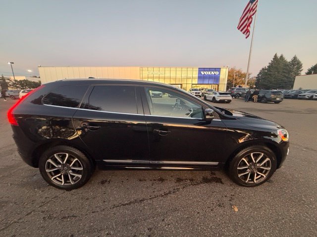 Used 2017 Volvo XC60 T6 Dynamic w/ Climate Package AWD/4WD image 5