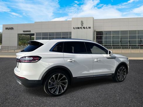 Used 2021 Lincoln Nautilus Reserve w/ Equipment Group 201A image 3