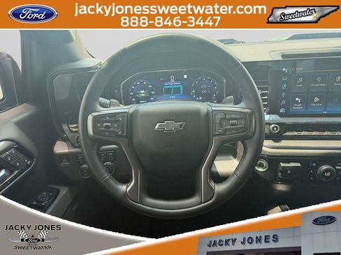 Used 2022 Chevrolet Silverado 1500 ZR2 w/ Technology Package AWD/4WD image 11