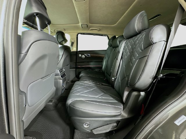 New 2027 Genesis GV80 3.5T Prestige AWD/4WD image 17