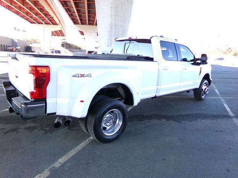 Used 2018 Ford F350 Lariat w/ Tow Technology Bundle image 6