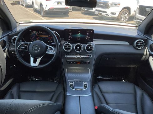 Used 2020 Mercedes-Benz GLC 300 image 16