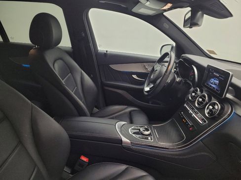 Used 2019 Mercedes-Benz GLC 300 4MATIC image 21