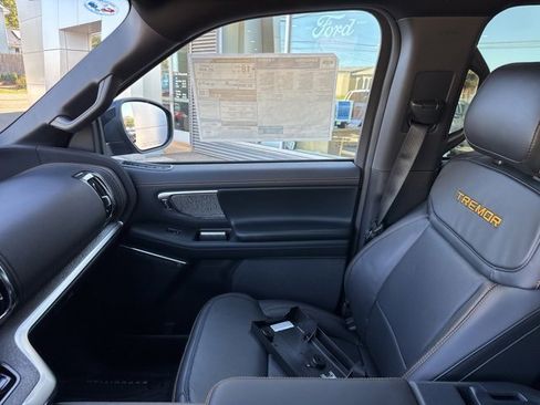 New 2025 Ford Expedition Tremor image 24