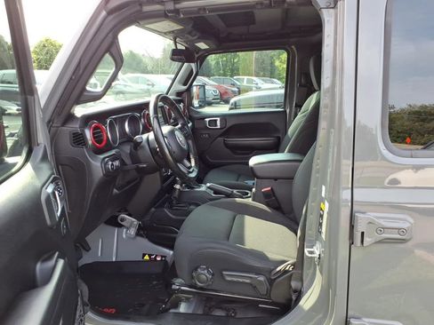 Used 2021 Jeep Wrangler Unlimited Sport AWD/4WD image 11