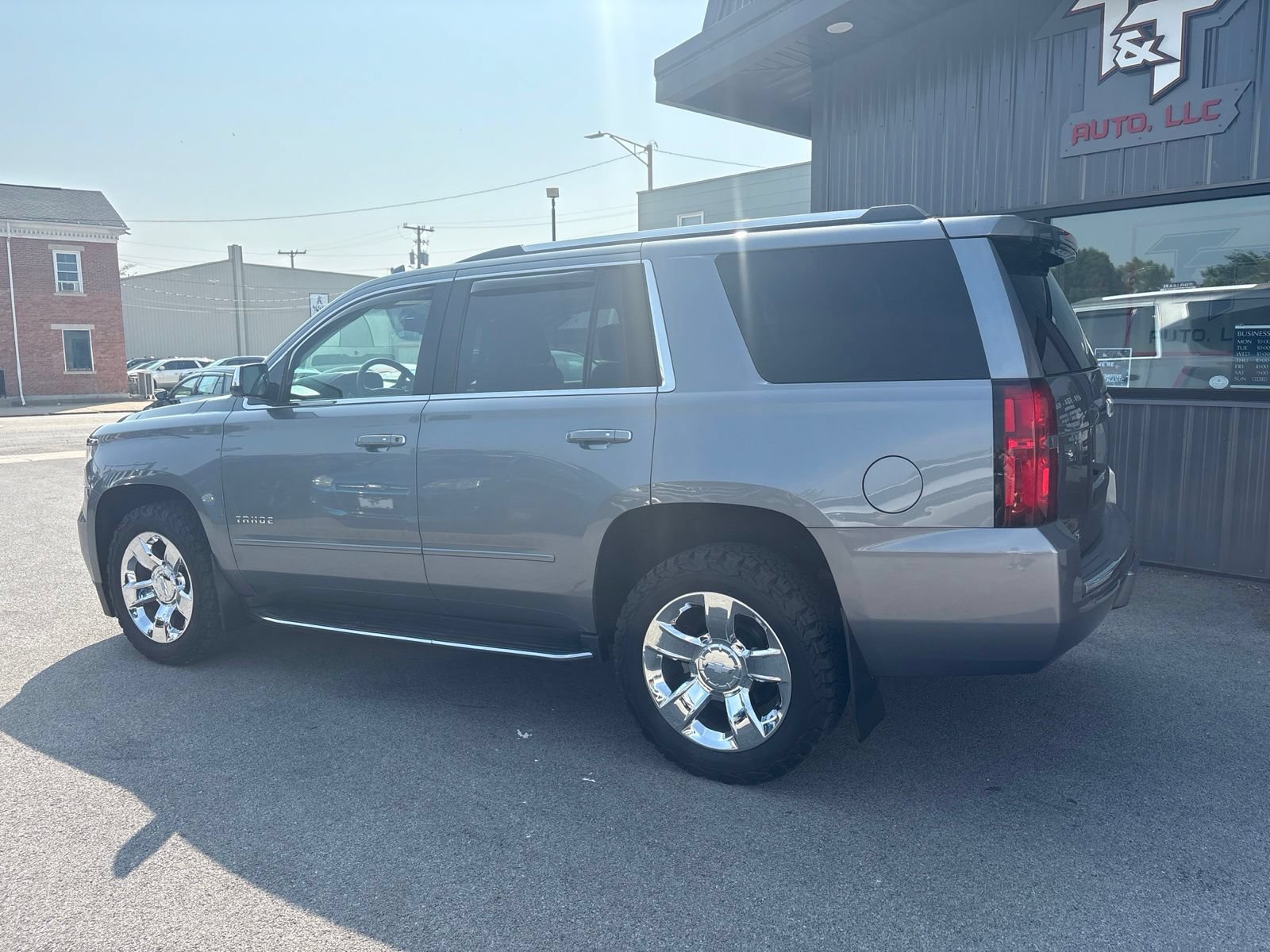 Used 2018 Chevrolet Tahoe Premier w/ Max Trailering Package AWD/4WD image 2
