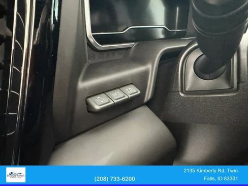 Used 2024 GMC Sierra 3500 AT4 w/ AT4 Premium Plus Package AWD/4WD image 13