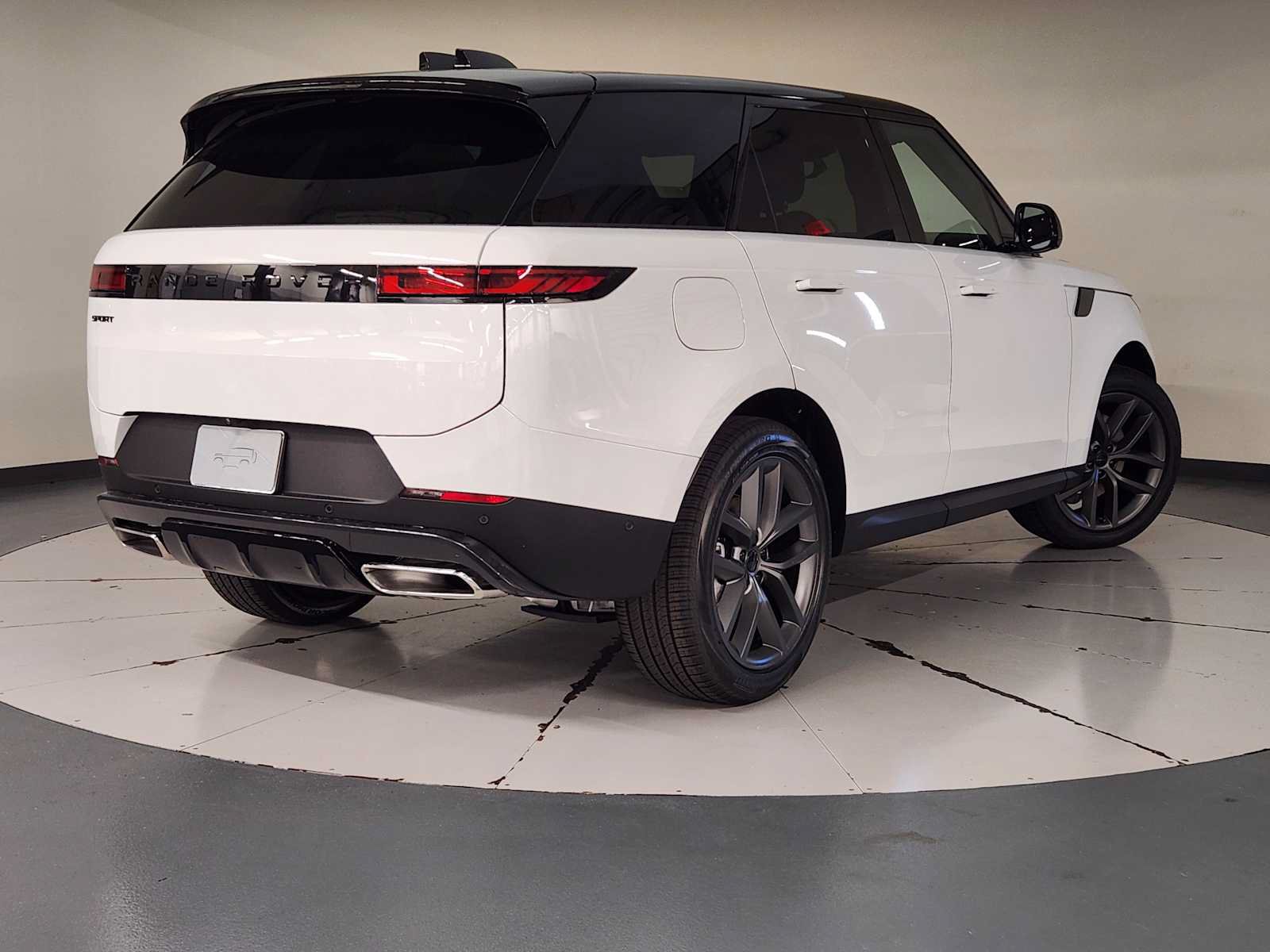 New 2027 Land Rover Range Rover Sport SE AWD/4WD image 2