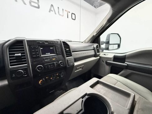 Used 2017 Ford F250 XL w/ Power Equipment Group AWD/4WD image 15
