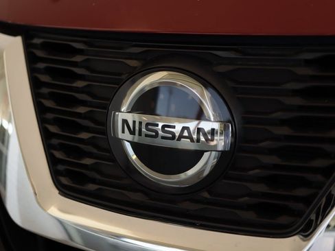 Used 2020 Nissan Rogue S image 28