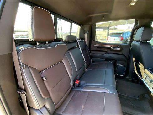 Used 2023 GMC Sierra 1500 Denali w/ Denali Reserve Package image 18