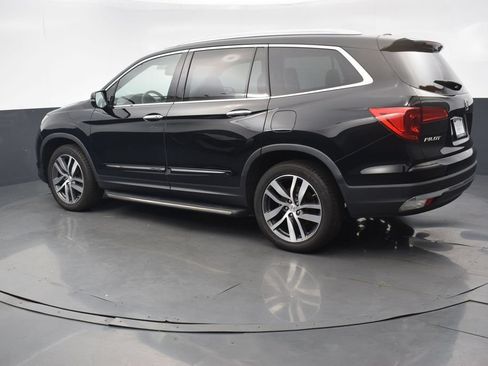 Used 2017 Honda Pilot Touring image 3