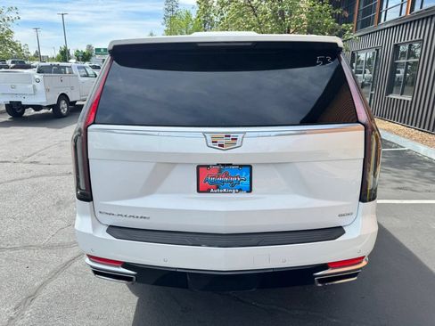 Used 2021 Cadillac Escalade Premium Luxury w/ Performance Package AWD/4WD image 4