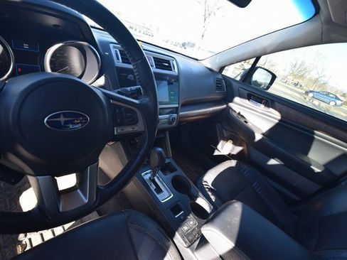 Used 2017 Subaru Outback 2.5i Limited image 5