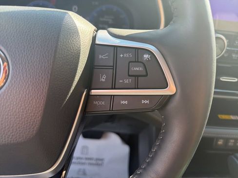 Used 2023 Toyota Highlander Limited AWD/4WD image 24