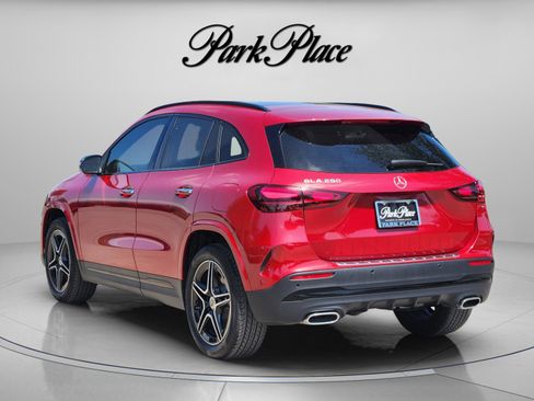 Certified 2025 Mercedes-Benz GLA 250 image 3