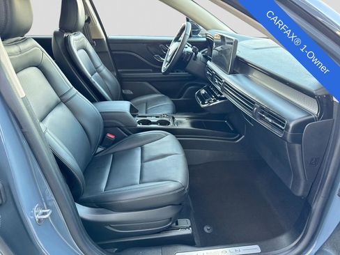 Used 2025 Lincoln Corsair AWD w/ Equipment Group 101A image 25
