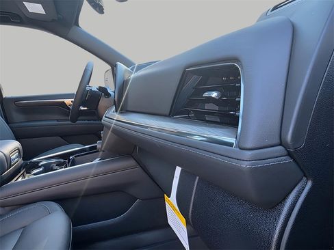 New 2026 Chevrolet Tahoe Z71 w/ Z71 Off-Road Package image 20