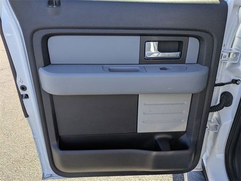 Used 2012 Ford F150 XLT w/ XLT Chrome Pkg image 24