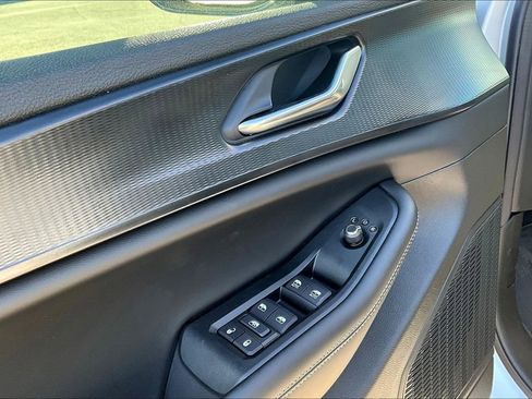 New 2025 Jeep Grand Cherokee Altitude image 27